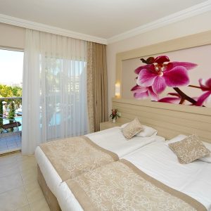 Seaden Corolla Hotel